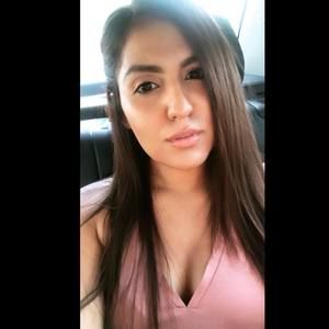 Meet your Posher, Olivia